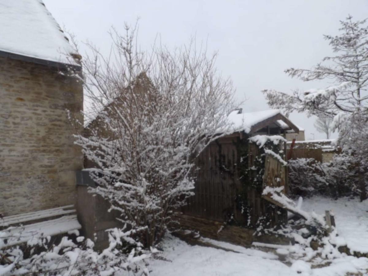 Chambres Et Tables D'Hotes A L'Auberge Touristique Meuvaines Exterior photo